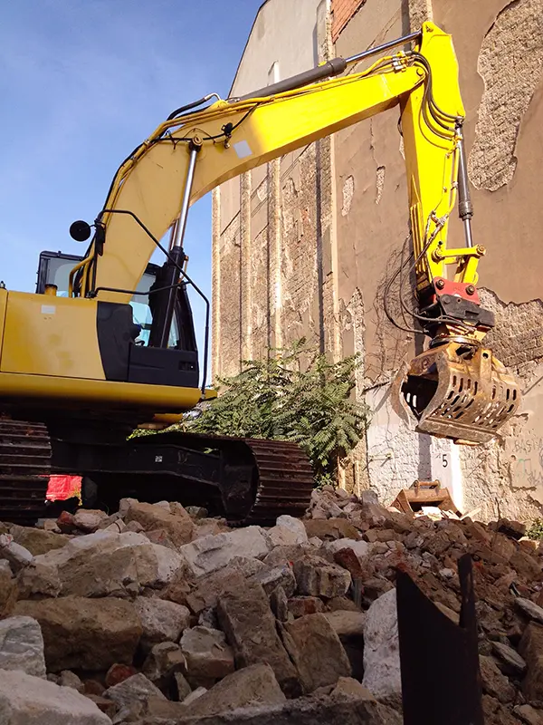 Bagger bei der Arbeit